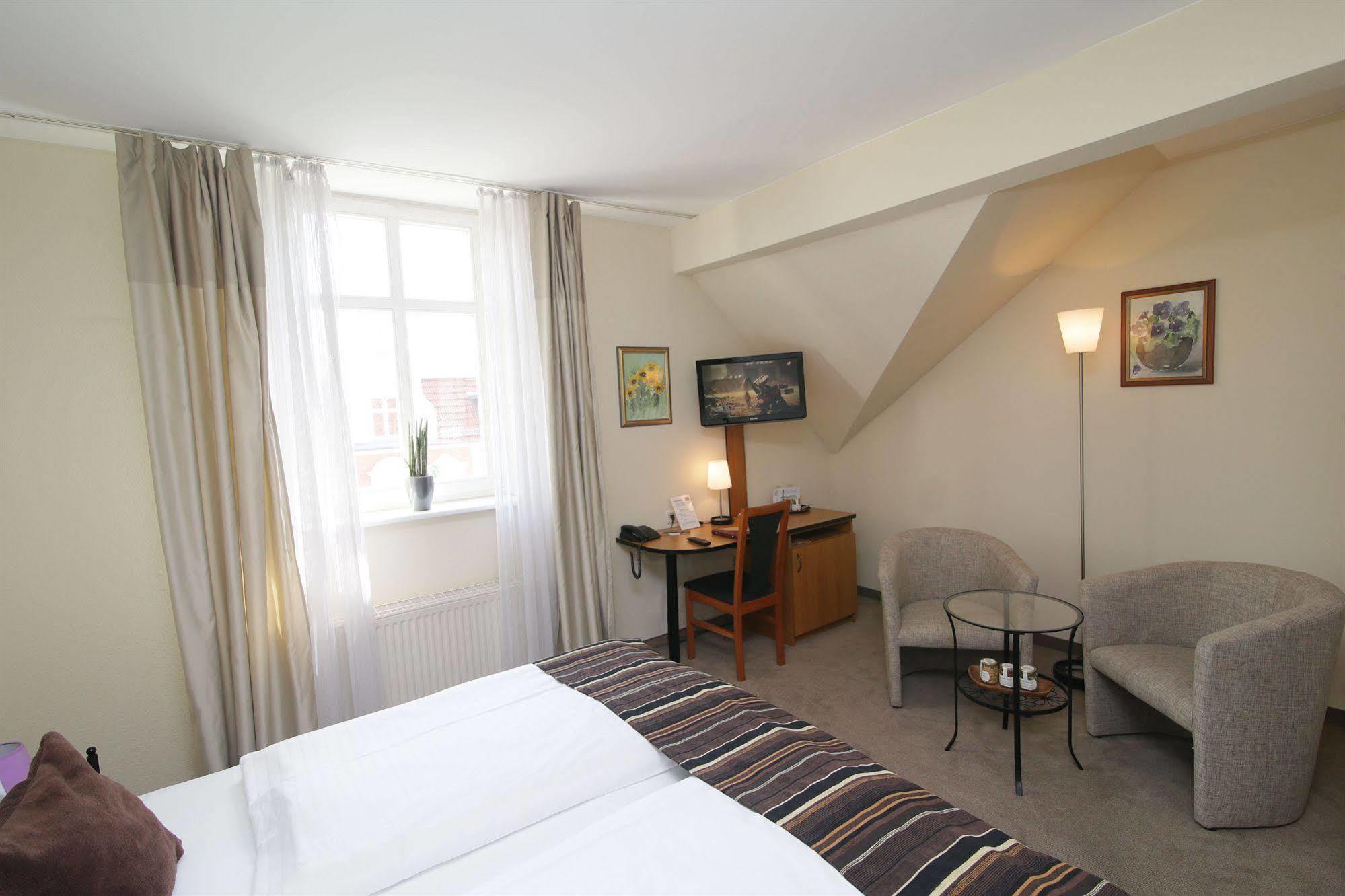 Gut Hotel Stadt 비리츠 외부 사진